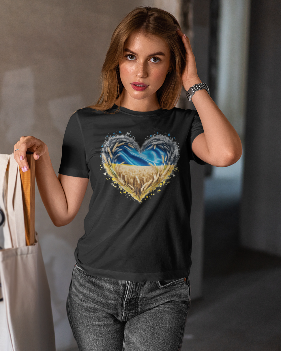 Футболка женская Mishe 21100005 патриотическая с сердцем 3XL Черный (21100005_17) - фото 3 Футболка женская Mishe 21100005 патриотическая с сердцем 3XL Черный (21100005_17) - фото 3