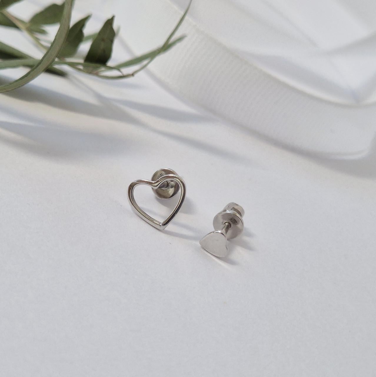 Серьги гвоздики на закрутках сердце серебро 925 пробы родированное 1,16 г (вс427/1рс)