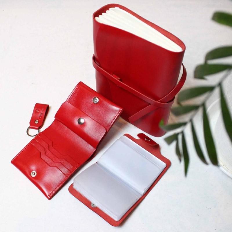 Подарочный набор кожаных изделий блокнот/кошелек/картхолдер/брелок Красный Подарочный набор кожаных изделий блокнот/кошелек/картхолдер/брелок Красный