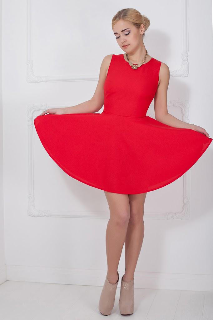 Платье женское Podium Grace 18249-RED M Красный