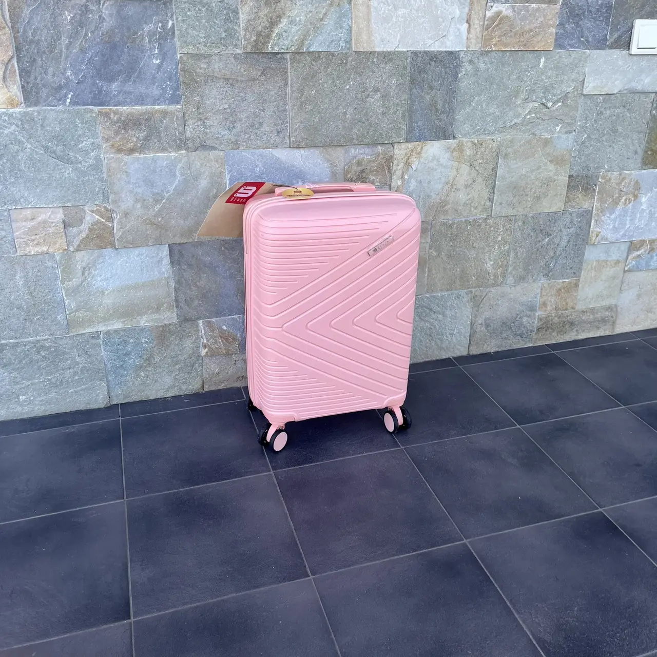 Чемодан дорожный Bloom 1706 39 л S Персиковый - фото 2 Чемодан дорожный Bloom 1706 39 л S Персиковый - фото 2