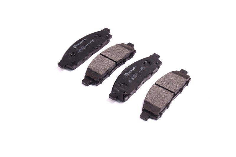 Тормозные колодки дисковые передние Mitsubishi L200 BREMBO P54038 (P 54 038 BREMBO)