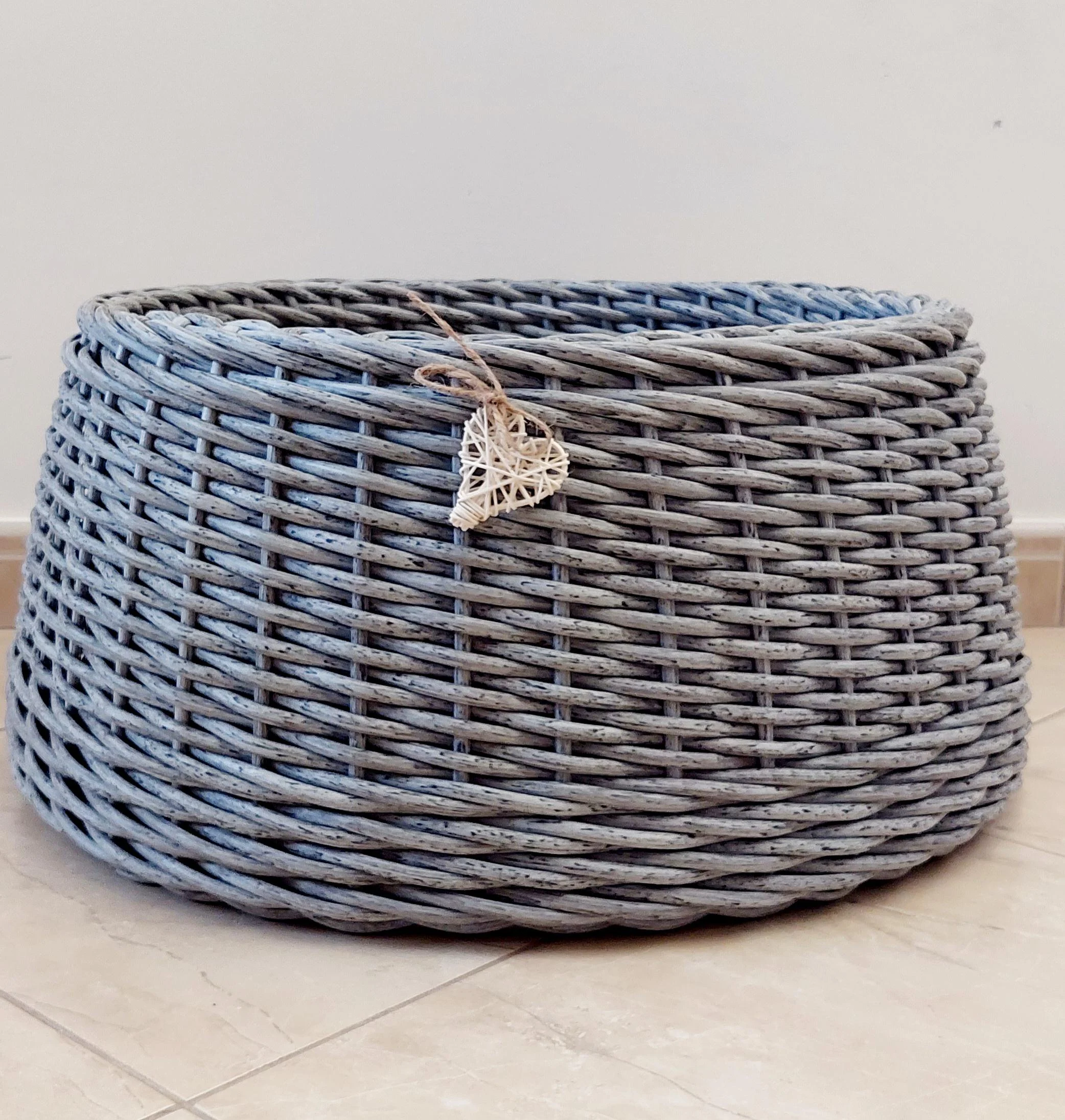 Юбочка под елку из искусственного ротанга 66х75х27 см XL Серебристо-серый (33083141) - фото 2 Юбочка под елку из искусственного ротанга 66х75х27 см XL Серебристо-серый (33083141) - фото 2