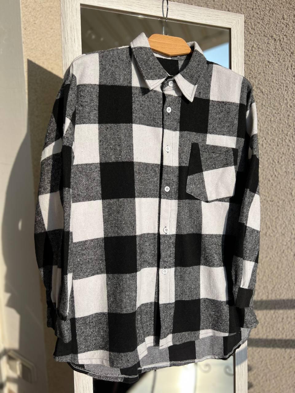 Сорочка жіноча Baoyu 221 картата оверсайз в клітинку тепла байкова кишеня OS Чорний (2764) - фото 4 Сорочка жіноча Baoyu 221 картата оверсайз в клітинку тепла байкова кишеня OS Чорний (2764) - фото 4