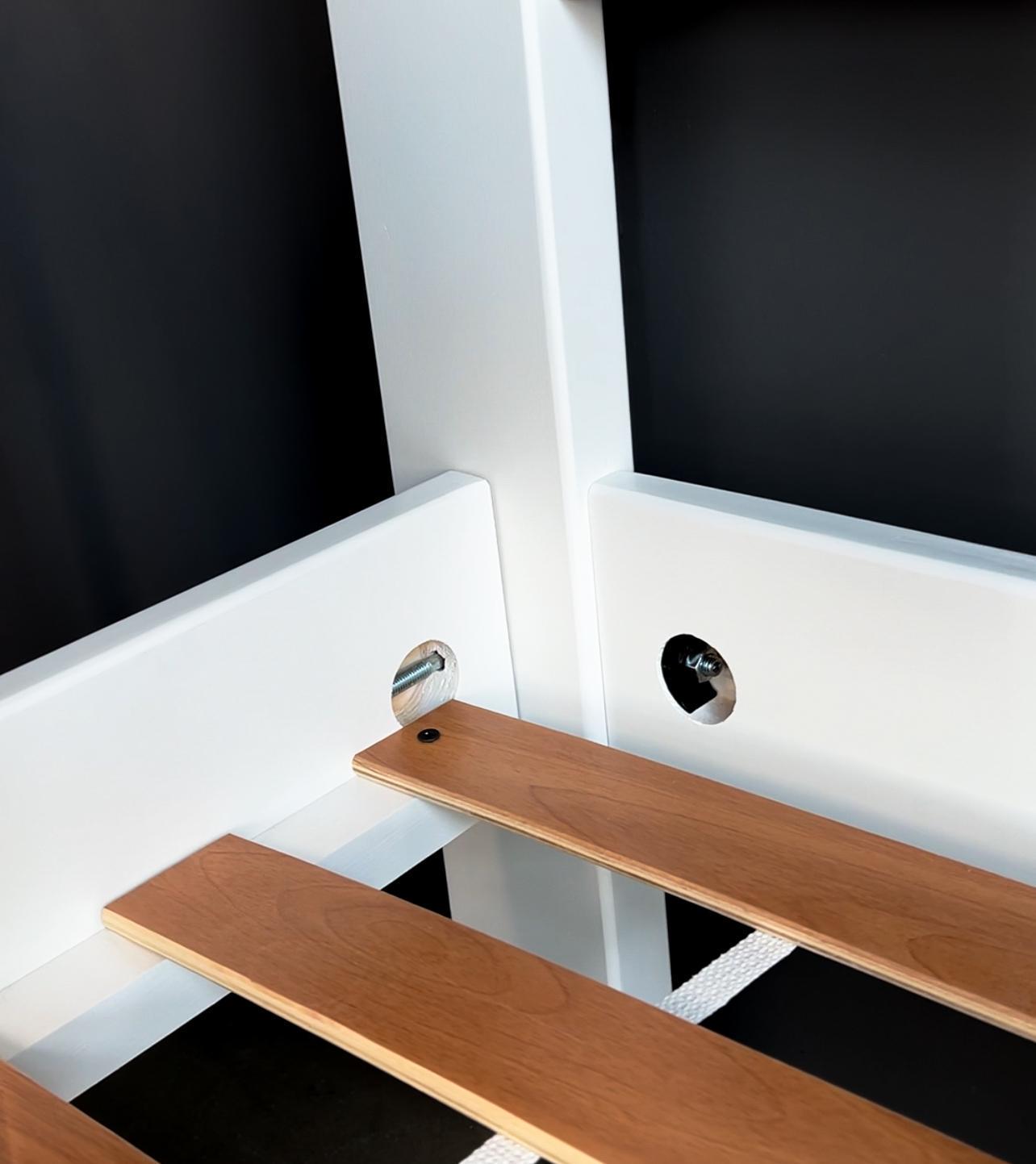 Ліжко односпальне дерев'яне Mebigrand Колумбія 70х190 см Білий (MBG-2703) - фото 5 Ліжко односпальне дерев'яне Mebigrand Колумбія 70х190 см Білий (MBG-2703) - фото 5