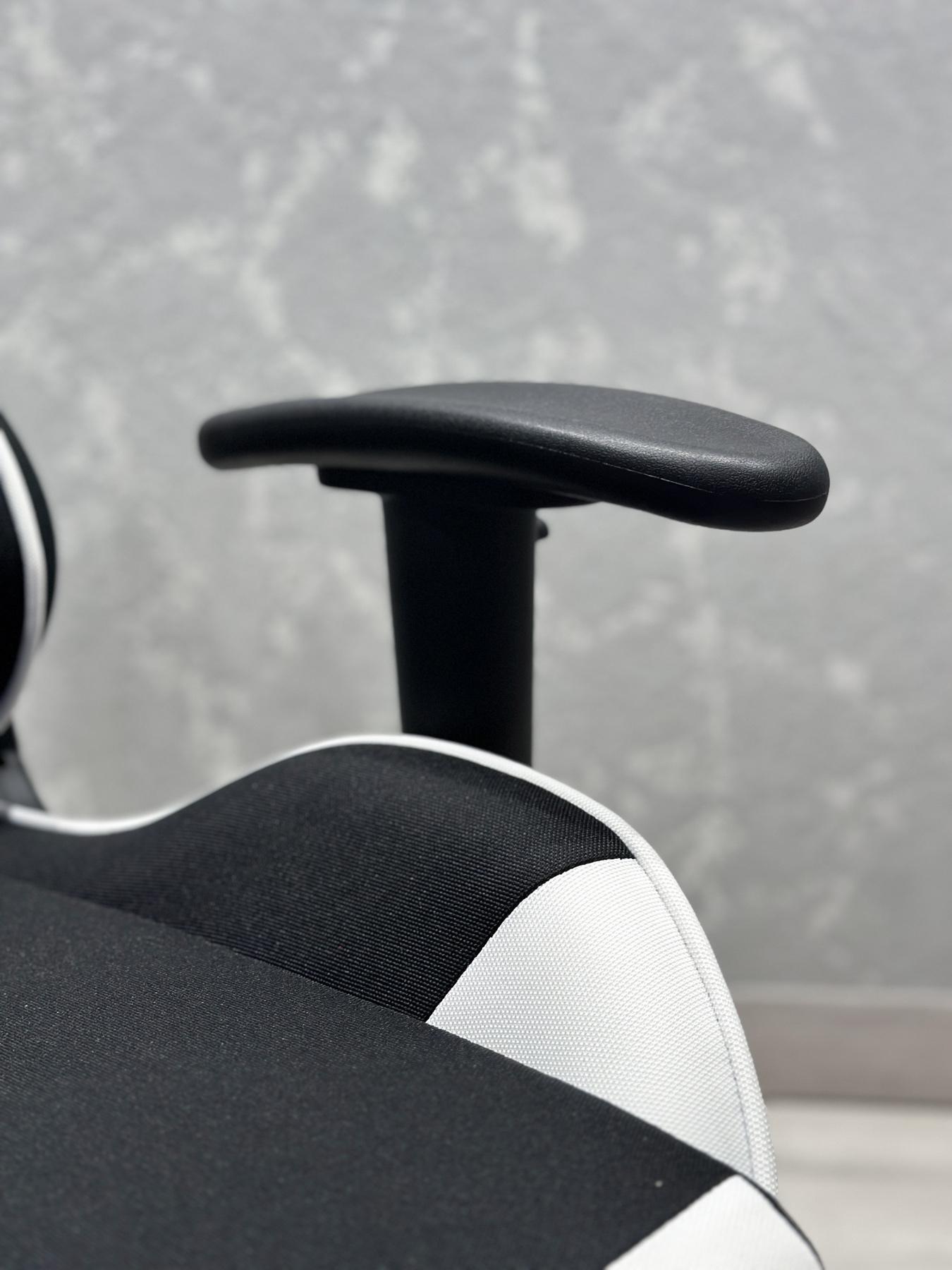 Кресло компьютерное BOOST PlayMaker 94558 Черно-белый - фото 13 Кресло компьютерное BOOST PlayMaker 94558 Черно-белый - фото 13