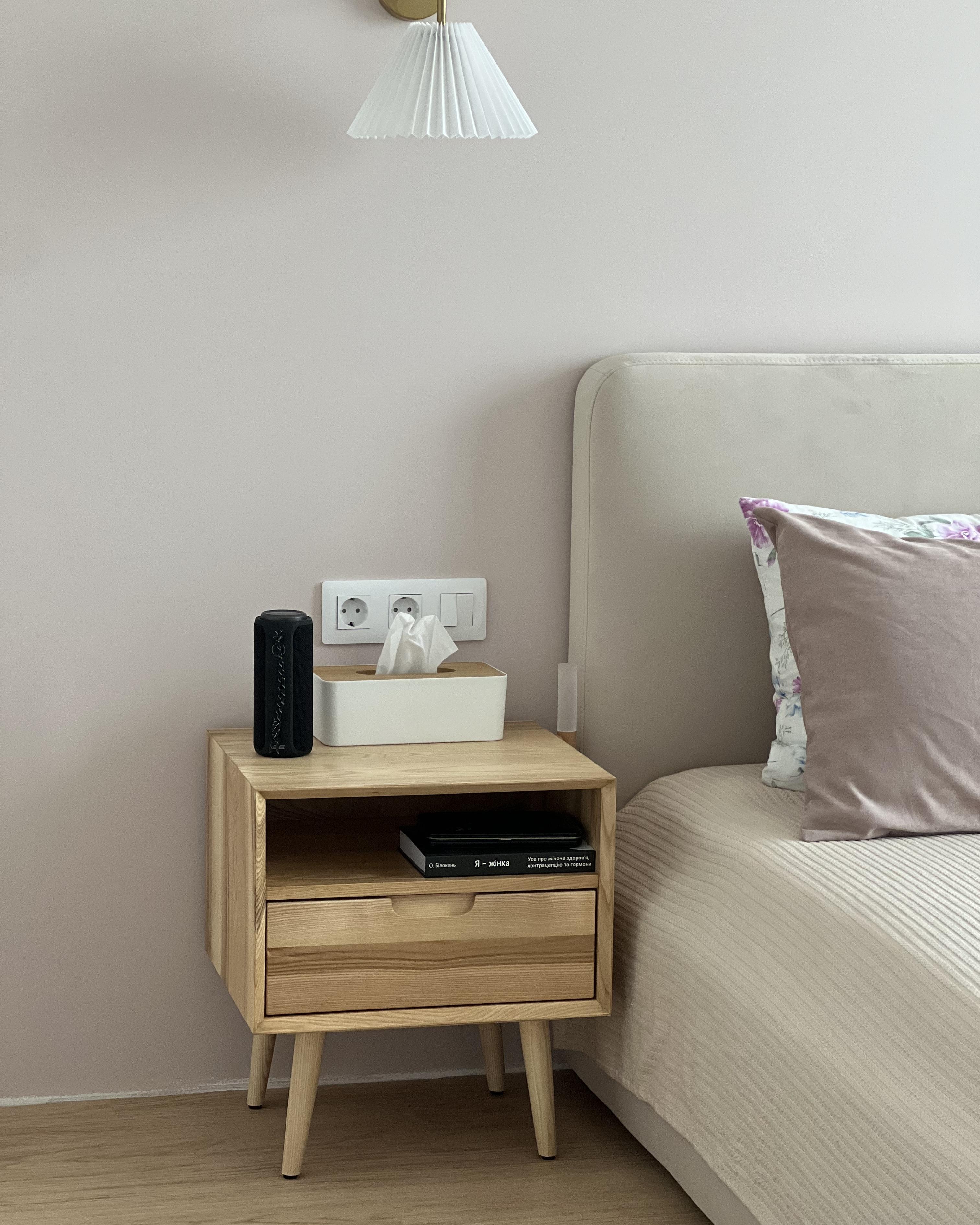 Тумба прикроватная из массива ясеня PT9-Y 500х450х370 мм