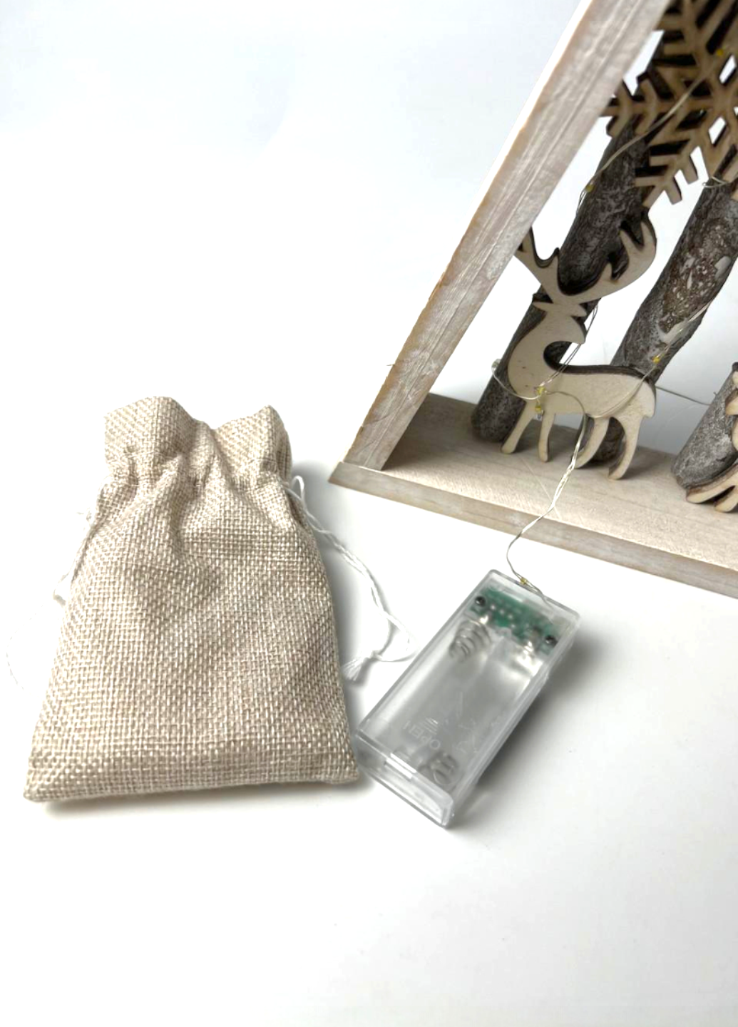 Новогодняя декорация Livarno Home Nordic Deer Tree деревянная с LED подсветкой 34,5 см Бежевый (7860) - фото 3 Новогодняя декорация Livarno Home Nordic Deer Tree деревянная с LED подсветкой 34,5 см Бежевый (7860) - фото 3