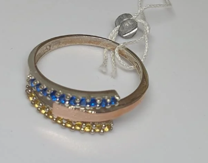 Кольцо серебряное с накладками золота Алиса р. 19 375/925 проба Желто-голубой