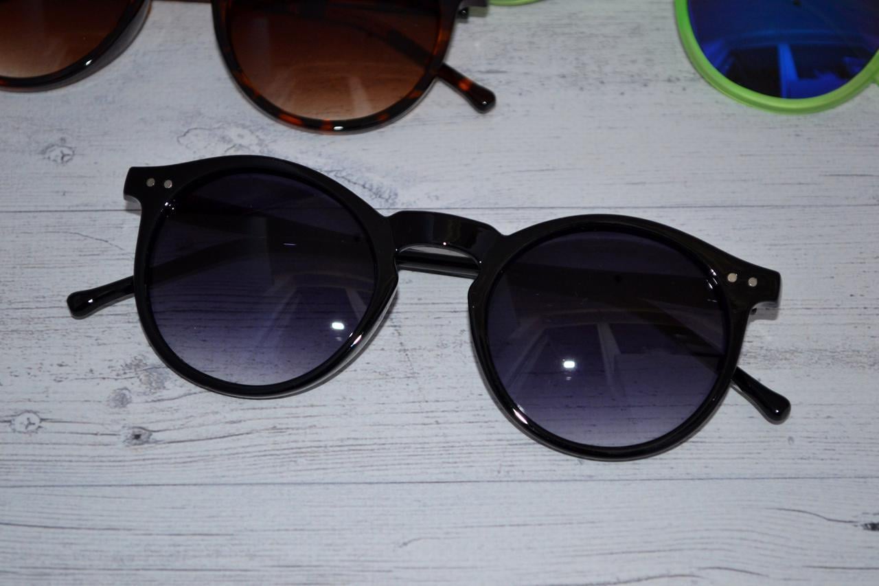 Очки солнцезащитные унисекс круглые Черный