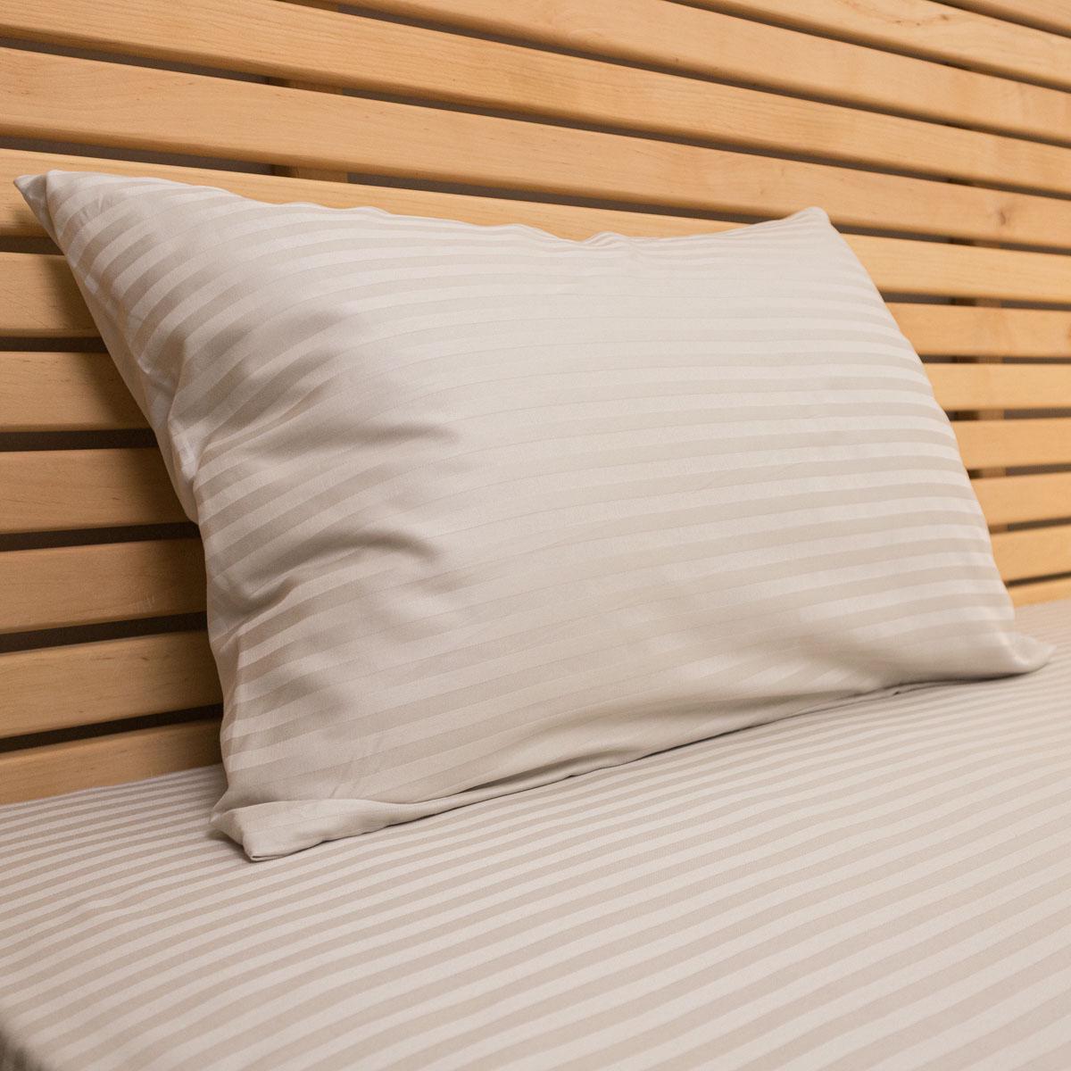 Наволочка на подушку YouStar страйп сатин 125 г/м2 70х70 см 1 шт. Перламутровый (nav-sst-70x70-pearl) - фото 1 Наволочка на подушку YouStar страйп сатин 125 г/м2 70х70 см 1 шт. Перламутровый (nav-sst-70x70-pearl) - фото 1