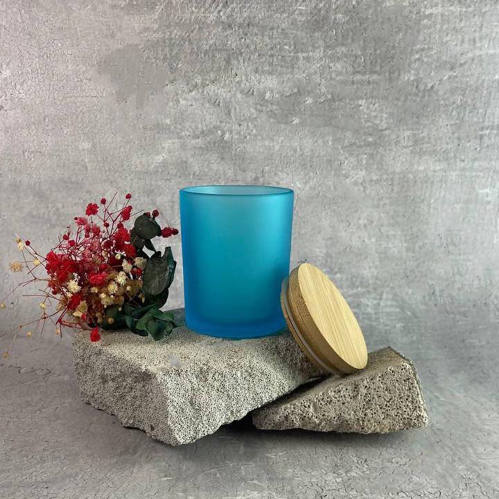 Стакан матовый с бамбуковой крышкой Голубой (1520) Стакан матовый с бамбуковой крышкой Голубой (1520)