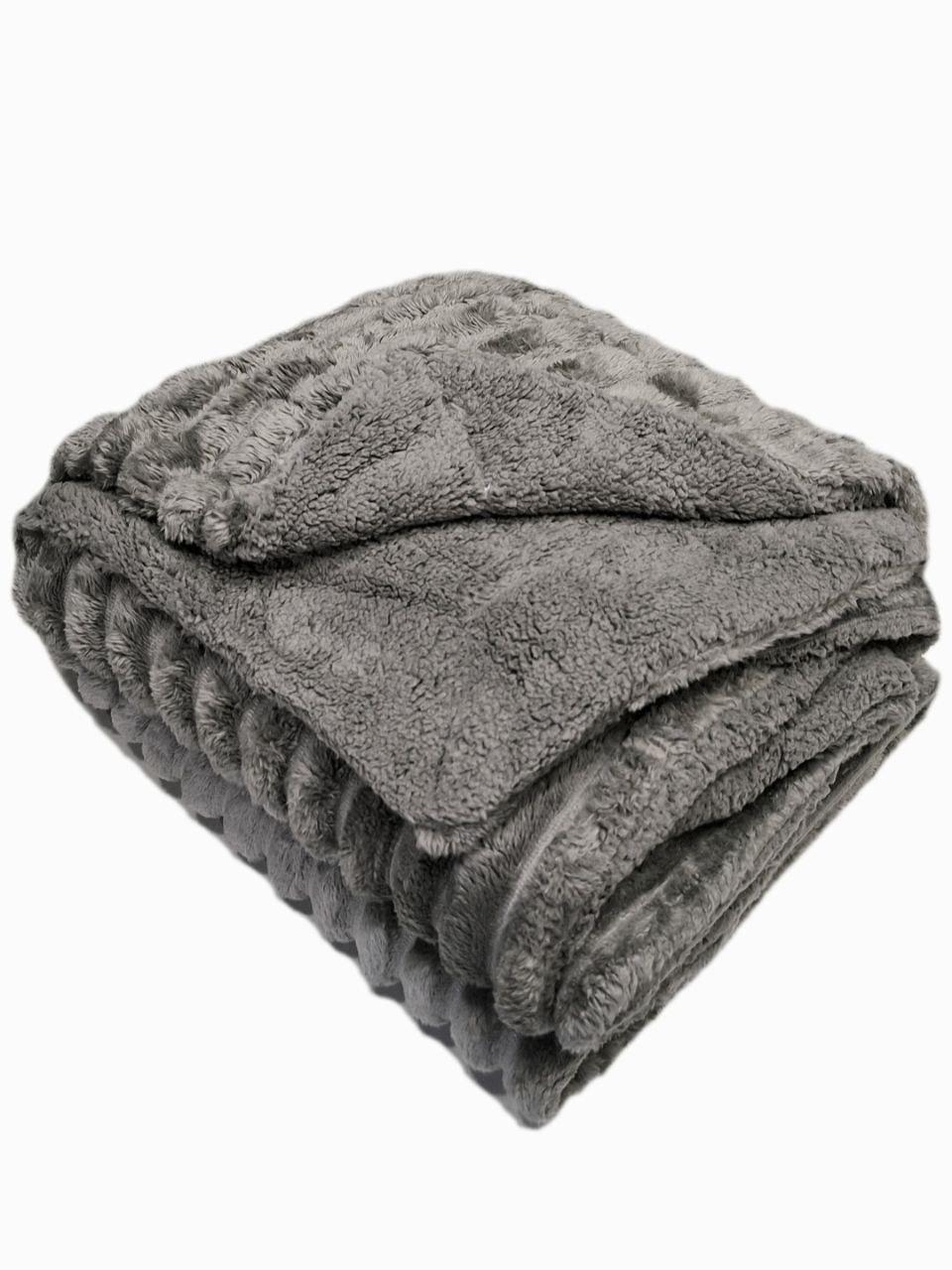 Плед на овчине Шарпей Королевская полоска 200x230 см Темно-серый (1737) - фото 2 Плед на овчине Шарпей Королевская полоска 200x230 см Темно-серый (1737) - фото 2