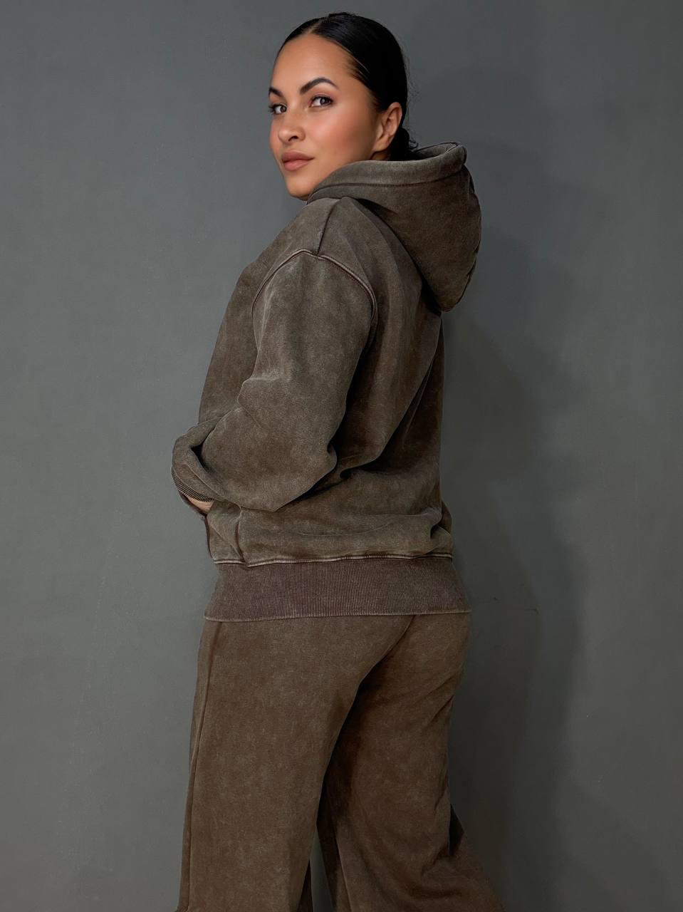 Костюм женский Joy One 2166-11 утепленный вареный худи с брюками палаццо M Коричневый (5962) - фото 6 Костюм женский Joy One 2166-11 утепленный вареный худи с брюками палаццо M Коричневый (5962) - фото 6