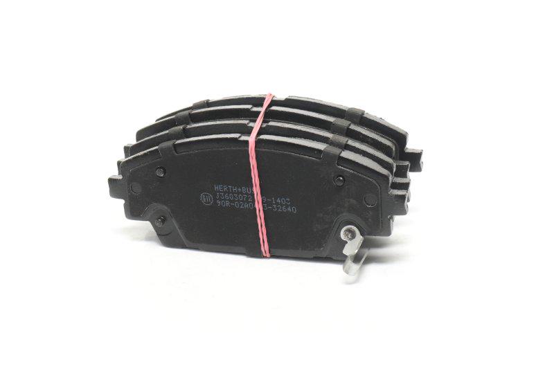 Колодки тормозные передние дисковые Jakoparts J3603072 Mazda CX-3 15-/MazdA 3 13-