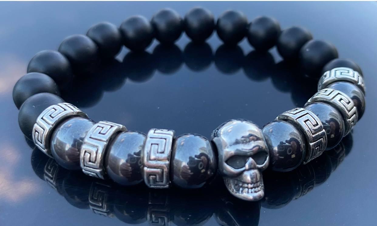Браслет LITAURS из натурального камня черный оникс гематит d 10 мм с черепом и металлическими вставками L 18-21 см (24111-1) - фото 3