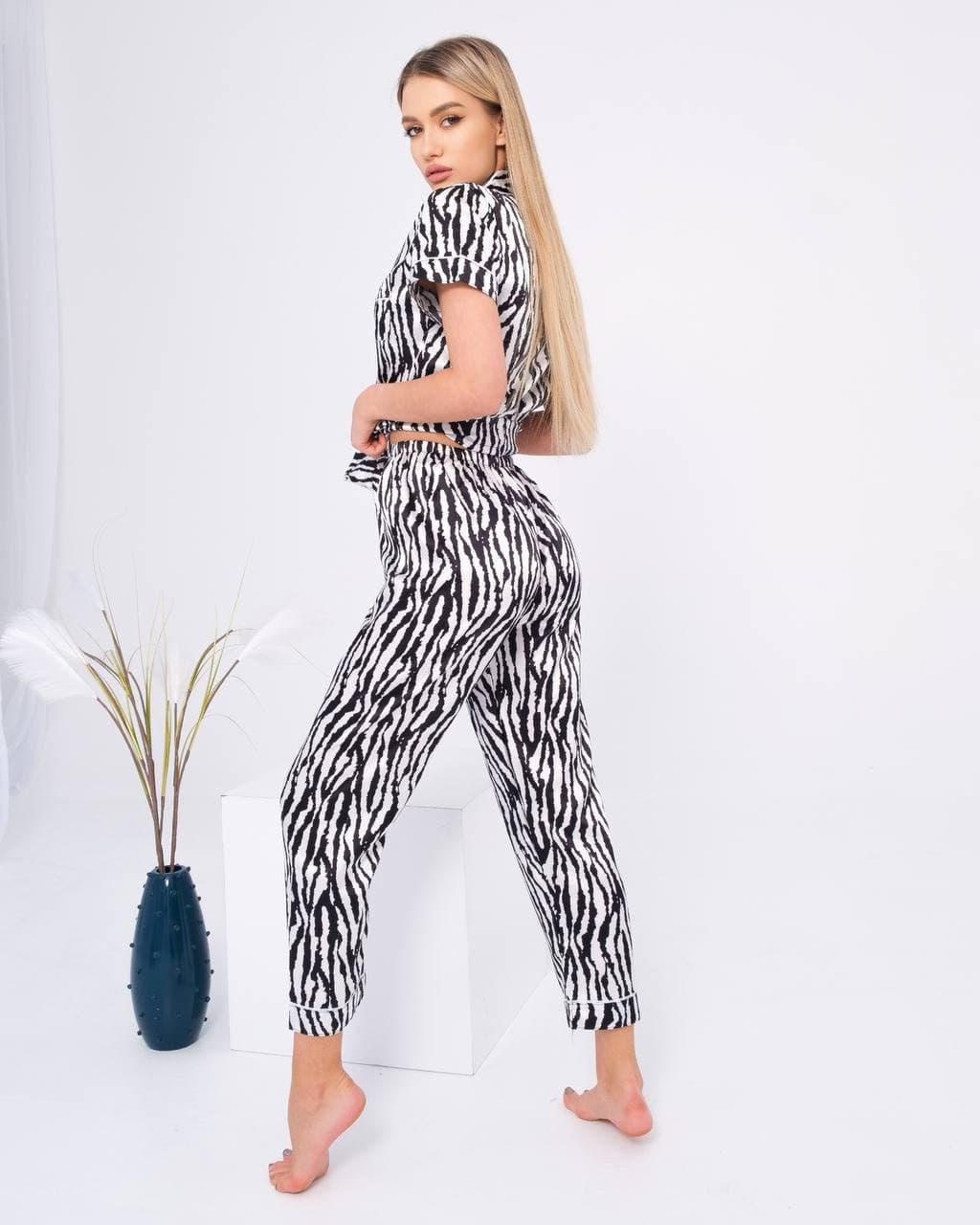 Пижама женская DO2036 с узором зебры M Черный/Белый