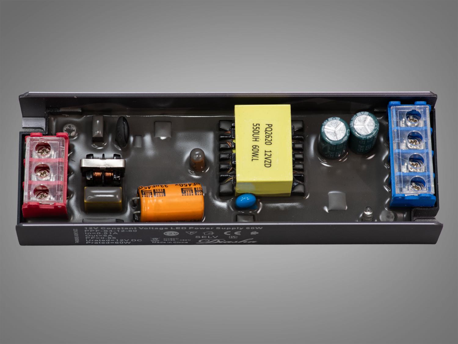 Блок живлення для LED стрічки 12 В 60 Вт 5А (PPF-A60w-12 В) - фото 3 Блок живлення для LED стрічки 12 В 60 Вт 5А (PPF-A60w-12 В) - фото 3