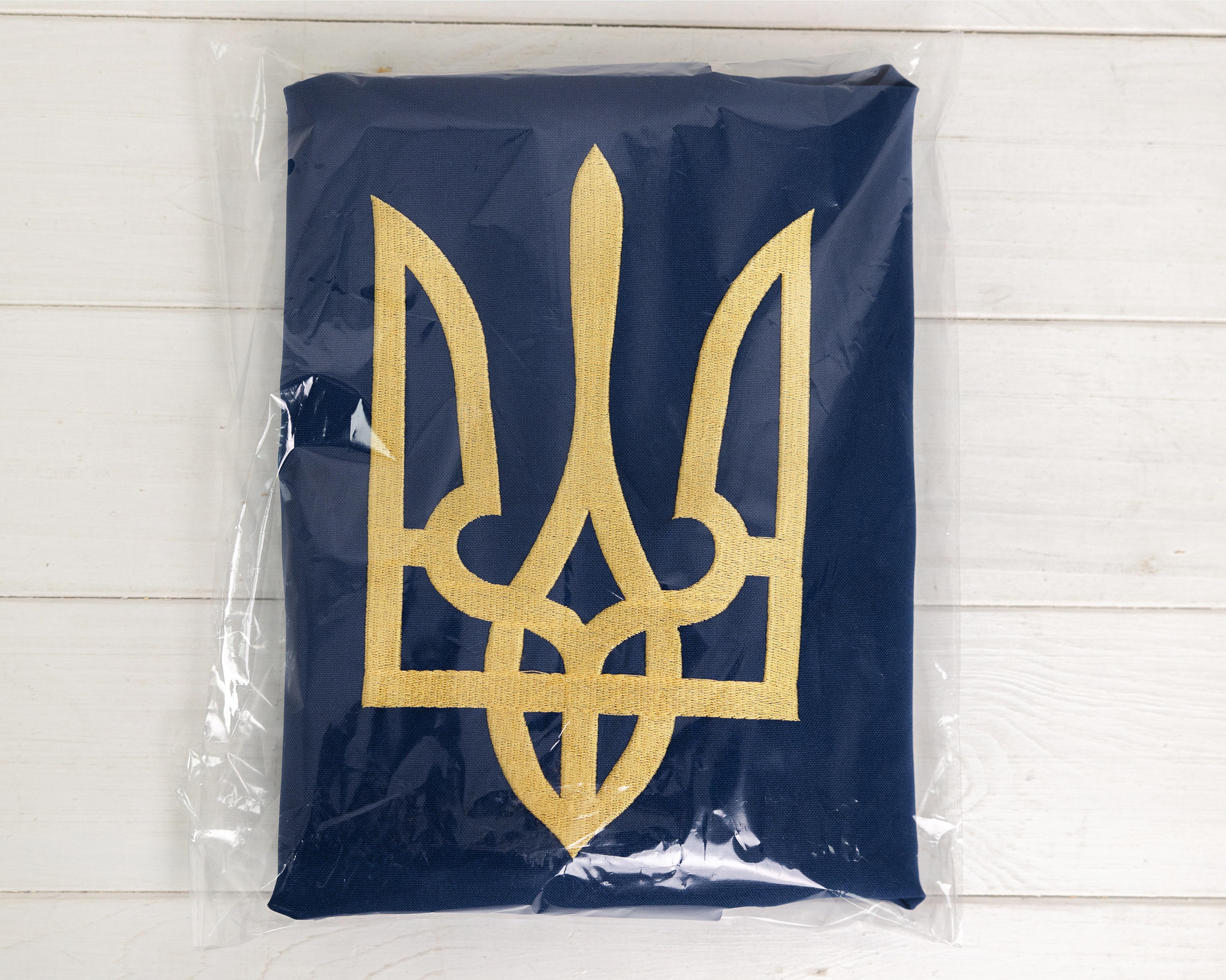 Флаг Украины с Трезубцем с петлями и карманом для крепления 90х140 см (0002374) - фото 5 Флаг Украины с Трезубцем с петлями и карманом для крепления 90х140 см (0002374) - фото 5