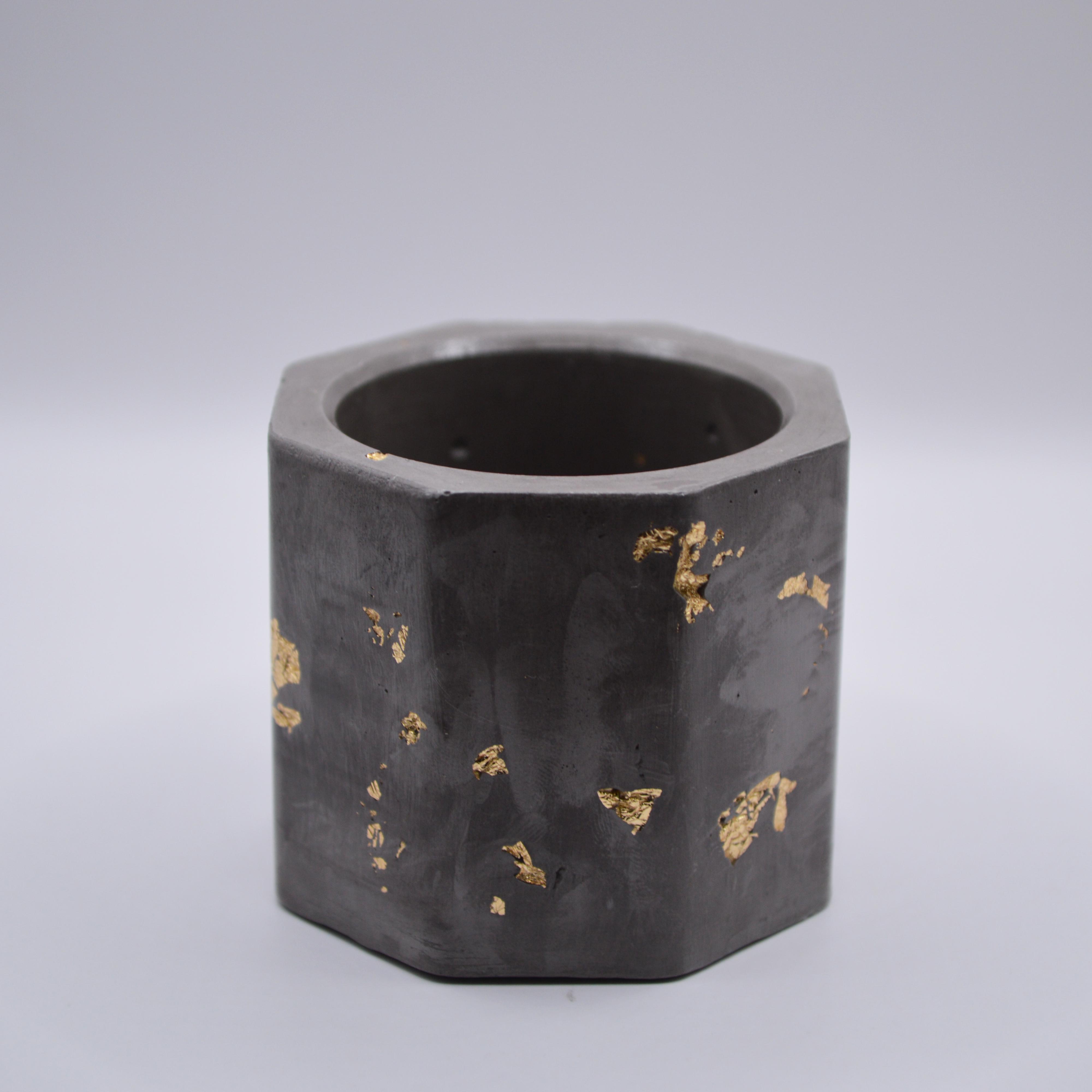 Кашпо гипсовое для свечей и растений 4,7 см Серый с паталью