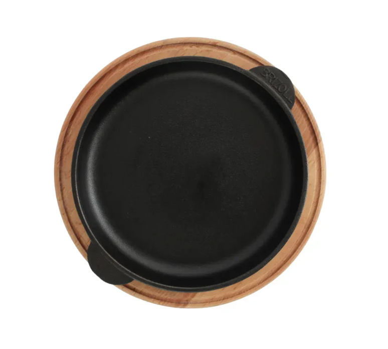 Сковорода чавунна Brizoll порційна HoReCa із круглою дерев'яною підставкою 160х25 мм (H1625-DK) - фото 3 Сковорода чавунна Brizoll порційна HoReCa із круглою дерев'яною підставкою 160х25 мм (H1625-DK) - фото 3