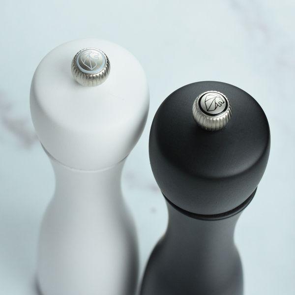 Набор блинов для соли и перца Peugeot Tahiti 15 см Black/White (2/24260) - фото 4 Набор блинов для соли и перца Peugeot Tahiti 15 см Black/White (2/24260) - фото 4