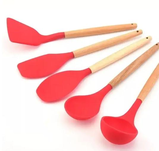 Набор кухонных принадлежностей ZP-053 силикон с деревянной ручкой 12 пр. Красный - фото 6 Набор кухонных принадлежностей ZP-053 силикон с деревянной ручкой 12 пр. Красный - фото 6