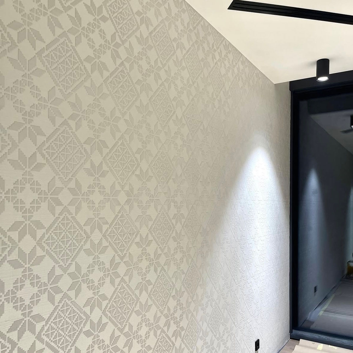 Трафарет DFA Вышиванка для яркого этнодекора с украинским узором под штукатурку и краску 0,3-1 мм (Z00007-d)