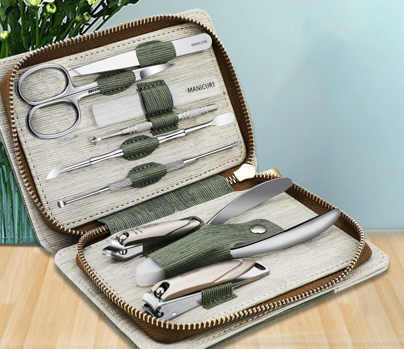 Набір для манікюру та педикюру з нержавіючої сталі Kit&Manicure Set makeup в сумці 9 предметів Сірий