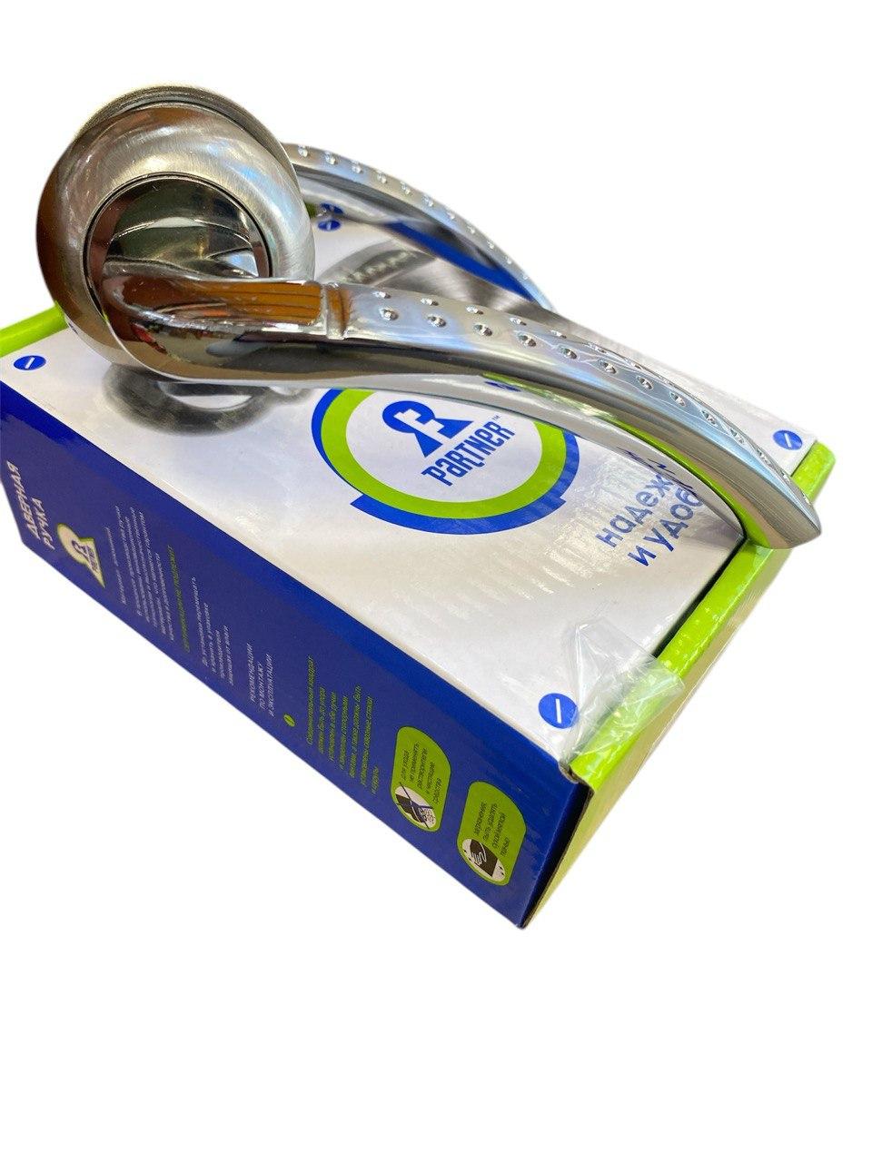 Дверные ручки межкомнатные Partner 026 SN/CR Хром