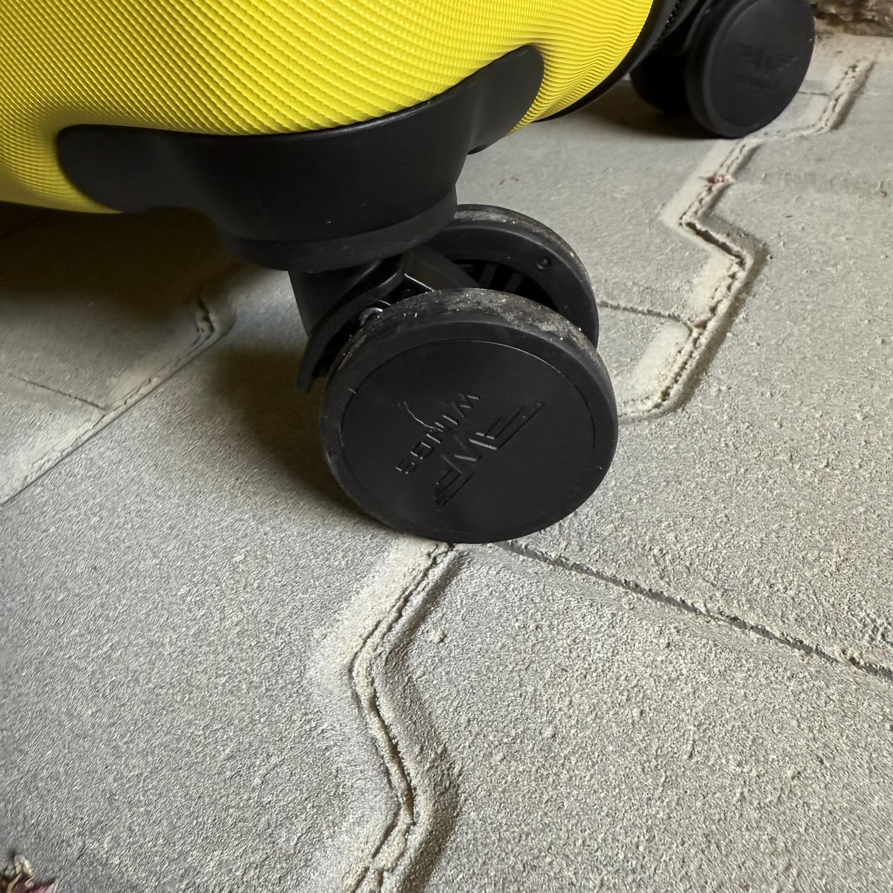 Чемодан Wings PEA01 дорожный L Желтый (26557309) - фото 8 Чемодан Wings PEA01 дорожный L Желтый (26557309) - фото 8