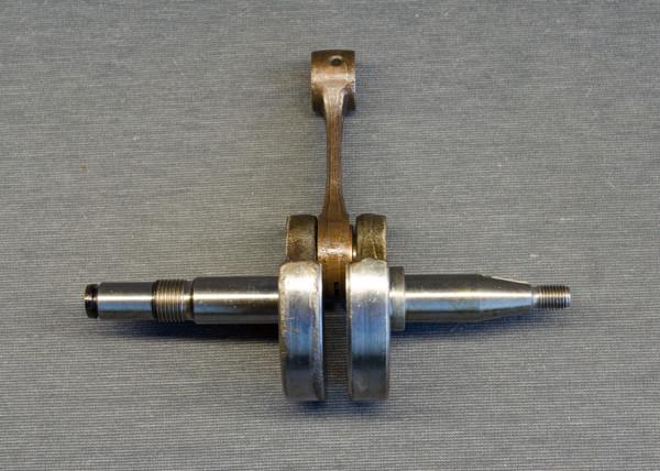 Коленчатый вал с шатуном для бензопил Husqvarna 365/372 (1587)