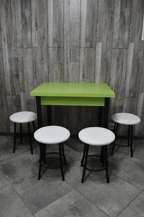 Кухонний комплект Оскар стіл розкладний/табурети 4 шт. в чорному корпусі 60х80/80х120х75 см Зелений/Білий (28374735)