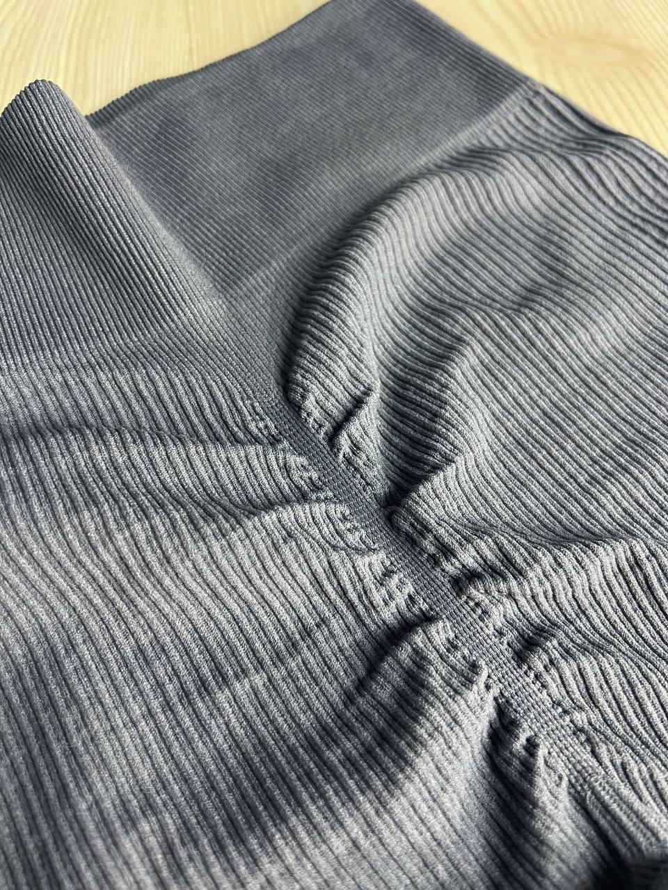 Шорти жіночі Kenalin 0412 велосипедки лосини в рубчик пуш-ап широкий пояс середня довжина OS Сірий (3937) - фото 2 Шорти жіночі Kenalin 0412 велосипедки лосини в рубчик пуш-ап широкий пояс середня довжина OS Сірий (3937) - фото 2