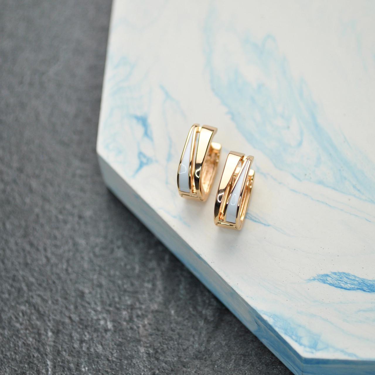 Серьги со вставкой медицинская сталь позолота (x044)