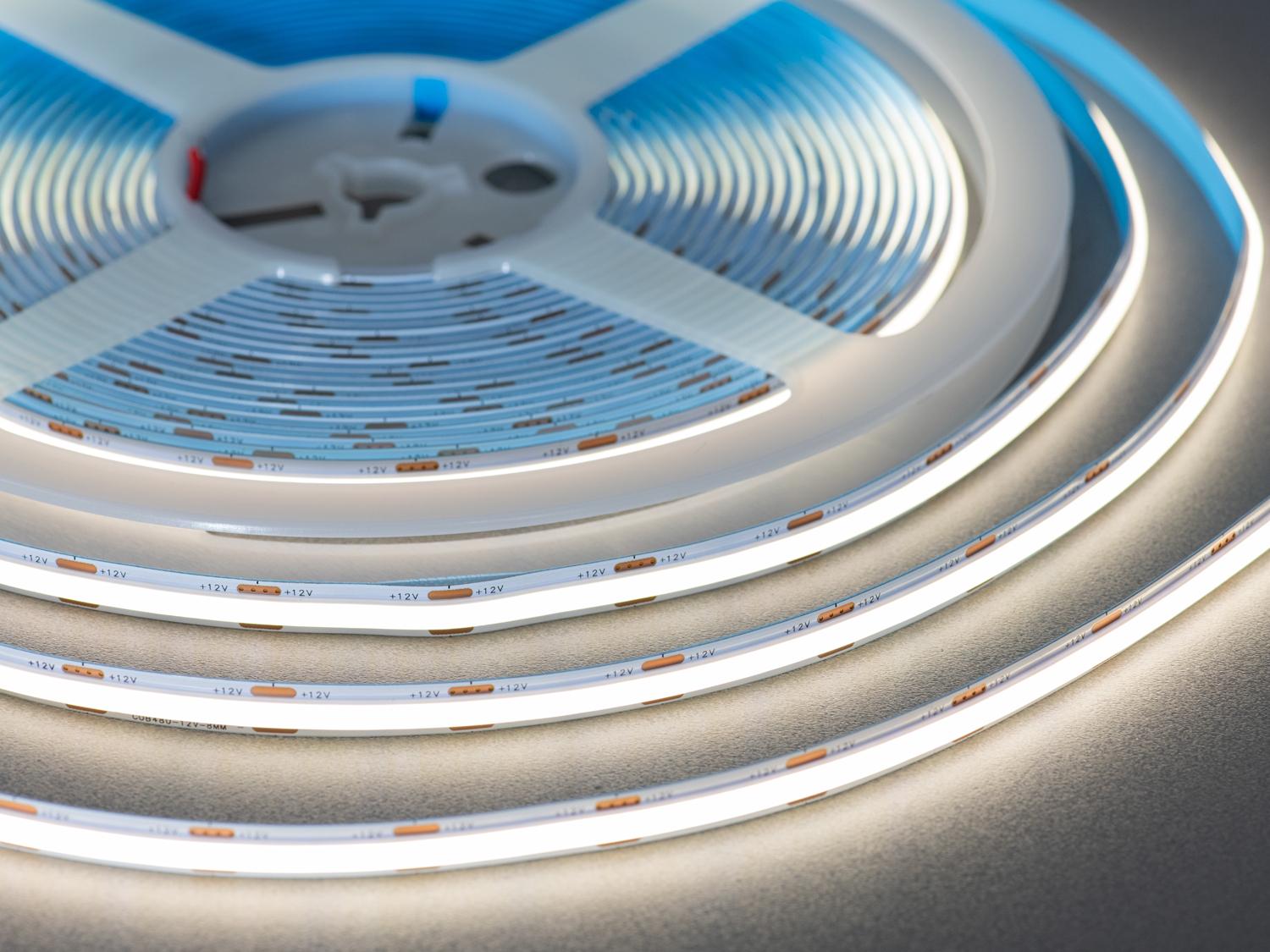 Светодиодная лента COB 12 В 640 диодов на метр 8 мм Нейтральный (P12-COB-640-NW-20-8) Светодиодная лента COB 12 В 640 диодов на метр 8 мм Нейтральный (P12-COB-640-NW-20-8)