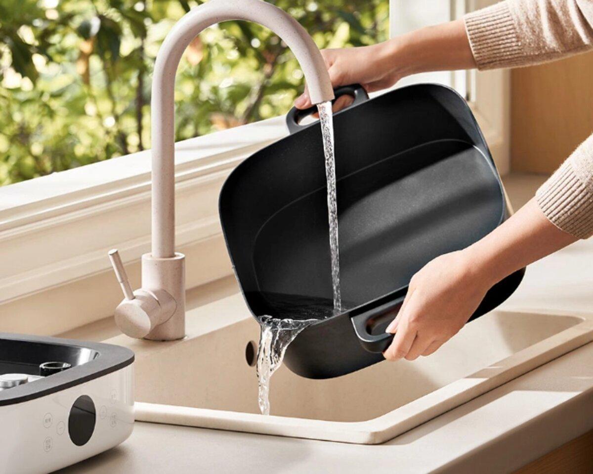 Мультиварка Mijia Multi Functional Electric Hot Pot 6L з перехідником на EU розетку 6 л 2000W White (MEH01) - фото 2 Мультиварка Mijia Multi Functional Electric Hot Pot 6L з перехідником на EU розетку 6 л 2000W White (MEH01) - фото 2