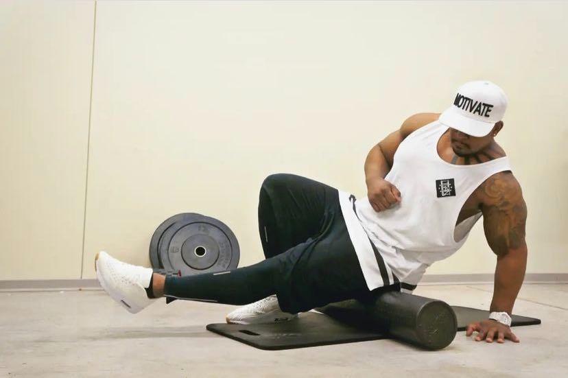 Ролик масажний гладкий U-Powex EPP foam roller Black - фото 8