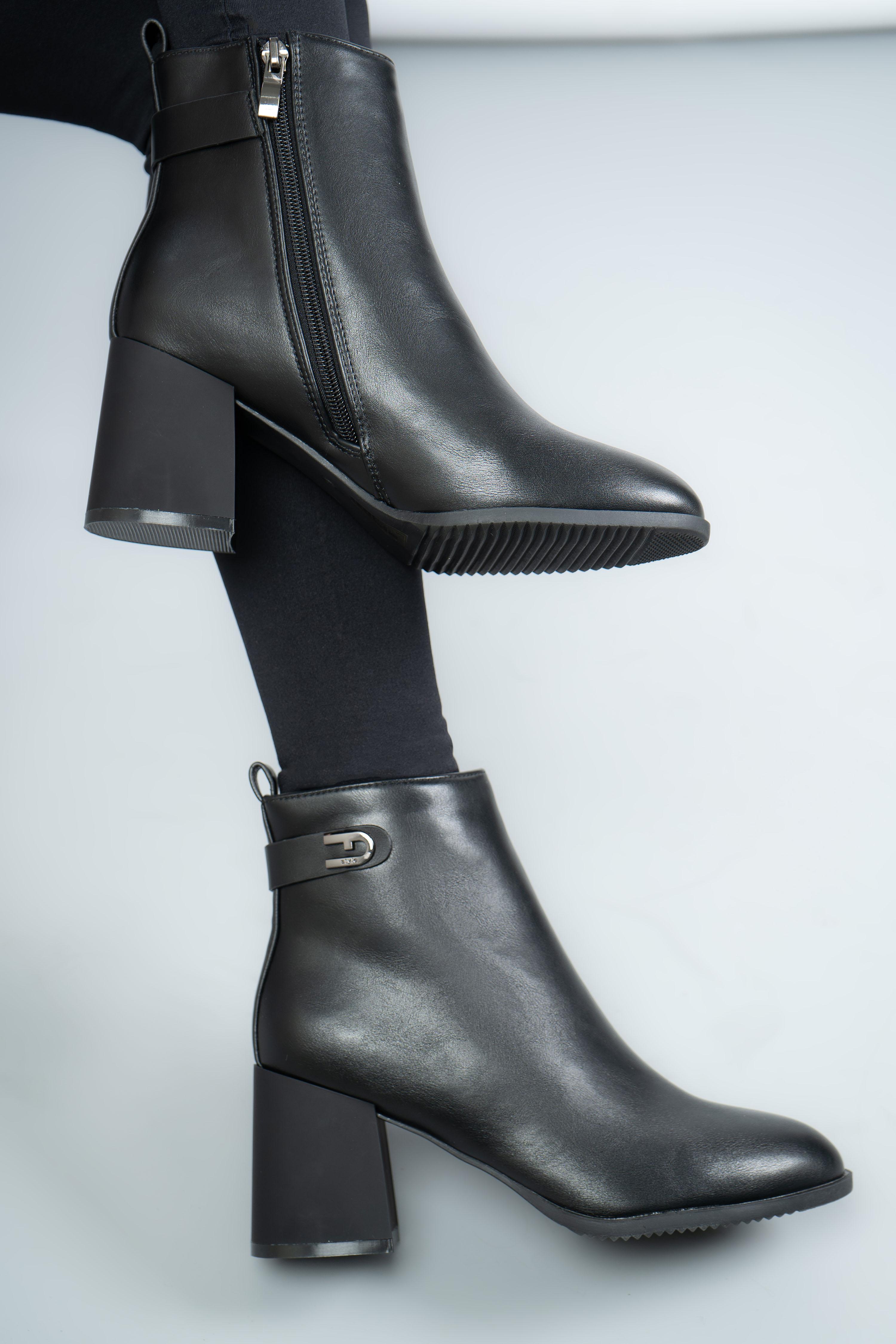 Ботинки женские Louis 704-2 346603 р. 40 Черный (346603_40)