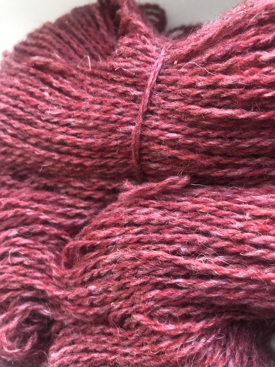 Нитки пряжа Сіверяночка шерсть Малиновый (2566065080) - фото 2 Нитки пряжа Сіверяночка шерсть Малиновый (2566065080) - фото 2
