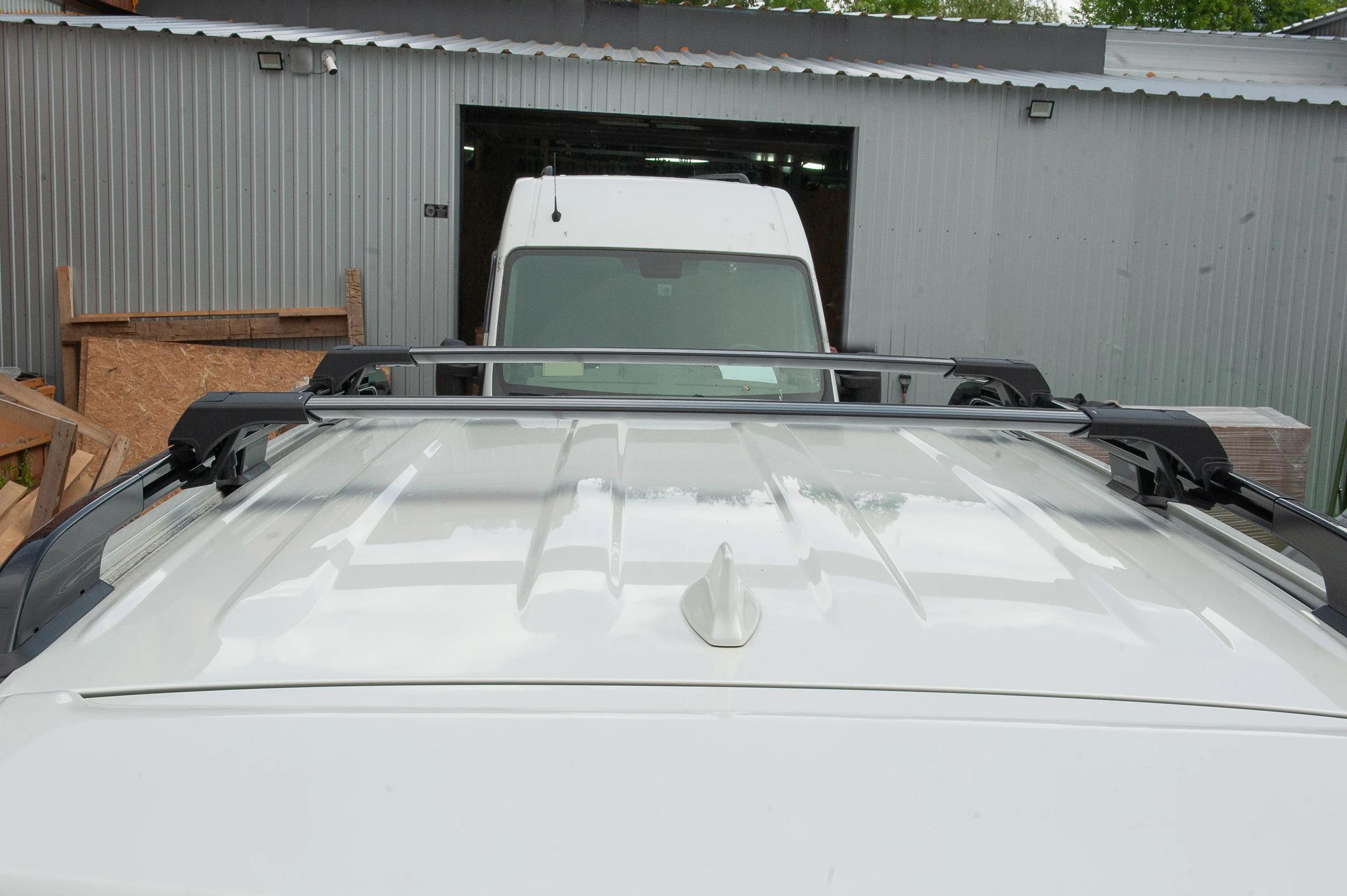 Багажник на обычные рейлинги без ключа Erkul Flybar V1 для Volkswagen Taigo 2020-гг. алюминий/пластик до 140 см 2 шт. Черный (158940) - фото 2