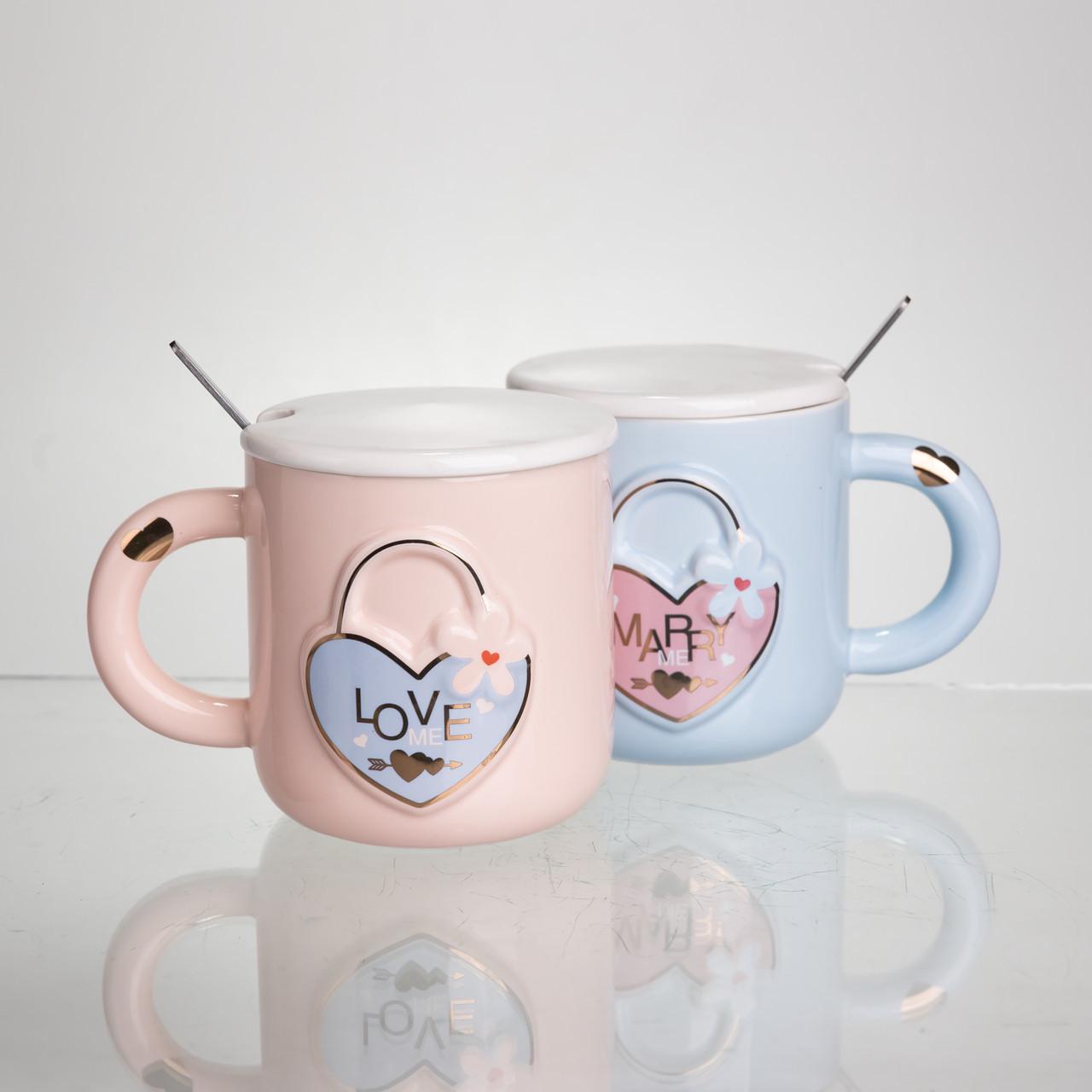 Набір чашок порцелянових із серцем із кришкою та ложкою 2 шт. по 400 мл Рожевий з блакитним (FM-32) - фото 4 Набір чашок порцелянових із серцем із кришкою та ложкою 2 шт. по 400 мл Рожевий з блакитним (FM-32) - фото 4