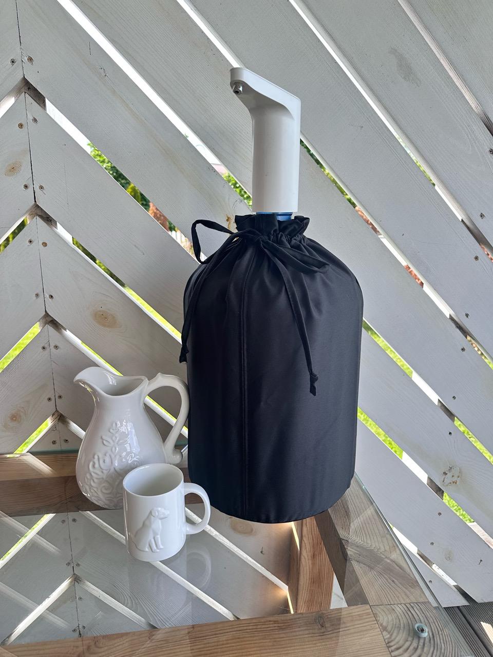 Чехол текстильный котоновый однотонный на пластиковый бутыль 19 л Черный Чехол текстильный котоновый однотонный на пластиковый бутыль 19 л Черный