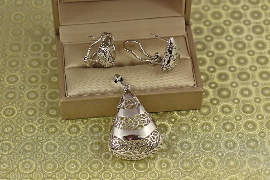 Набор Xuping Jewelry треугольник с цветочным резьбой Серебристый (31919381)