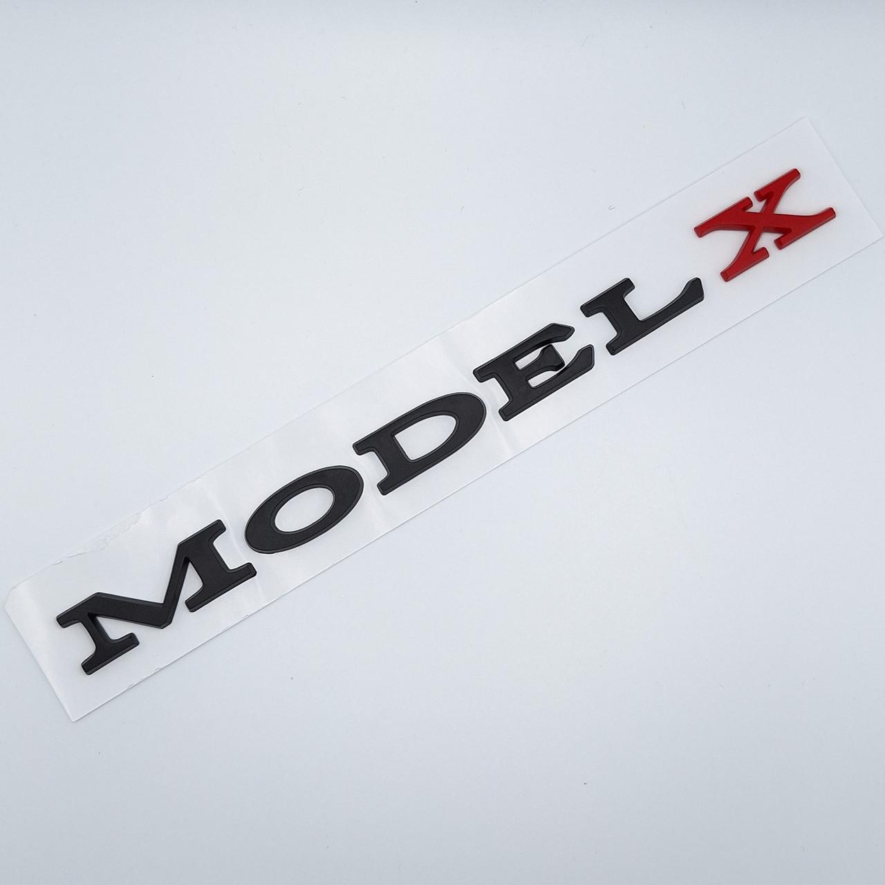Эмблема надпись Model X Tesla Черный/Красный матовый (1998677117)