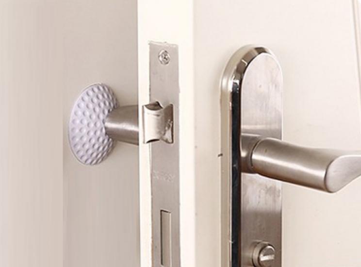 Стопор дверний самоклеючий силіконовий від пошкодження стін і меблів 5 см White (126816) - фото 3 Стопор дверний самоклеючий силіконовий від пошкодження стін і меблів 5 см White (126816) - фото 3