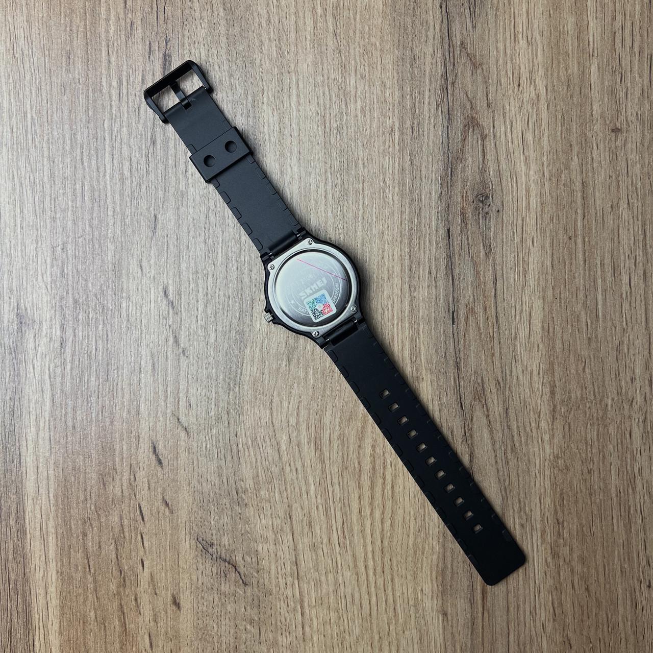 Часы мужские Skmei каучук Черный/Белый (z061-2) - фото 5 Часы мужские Skmei каучук Черный/Белый (z061-2) - фото 5