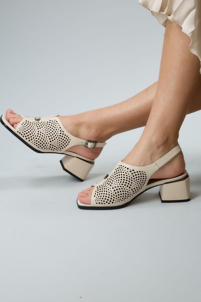 Босоножки женские LONZA кожаные р. 37 Бежевый (197381) - фото 2 Босоножки женские LONZA кожаные р. 37 Бежевый (197381) - фото 2