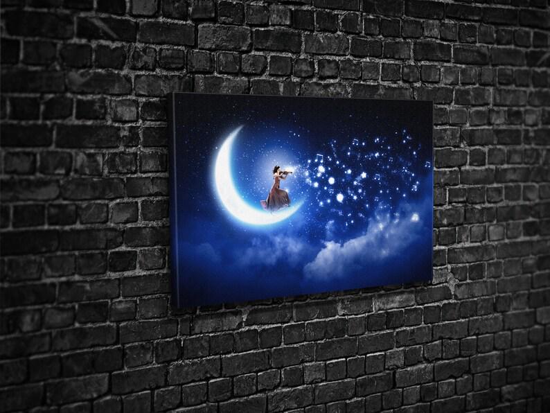 Картина для интерьера Скрипачка и луна 80x54 см (595)