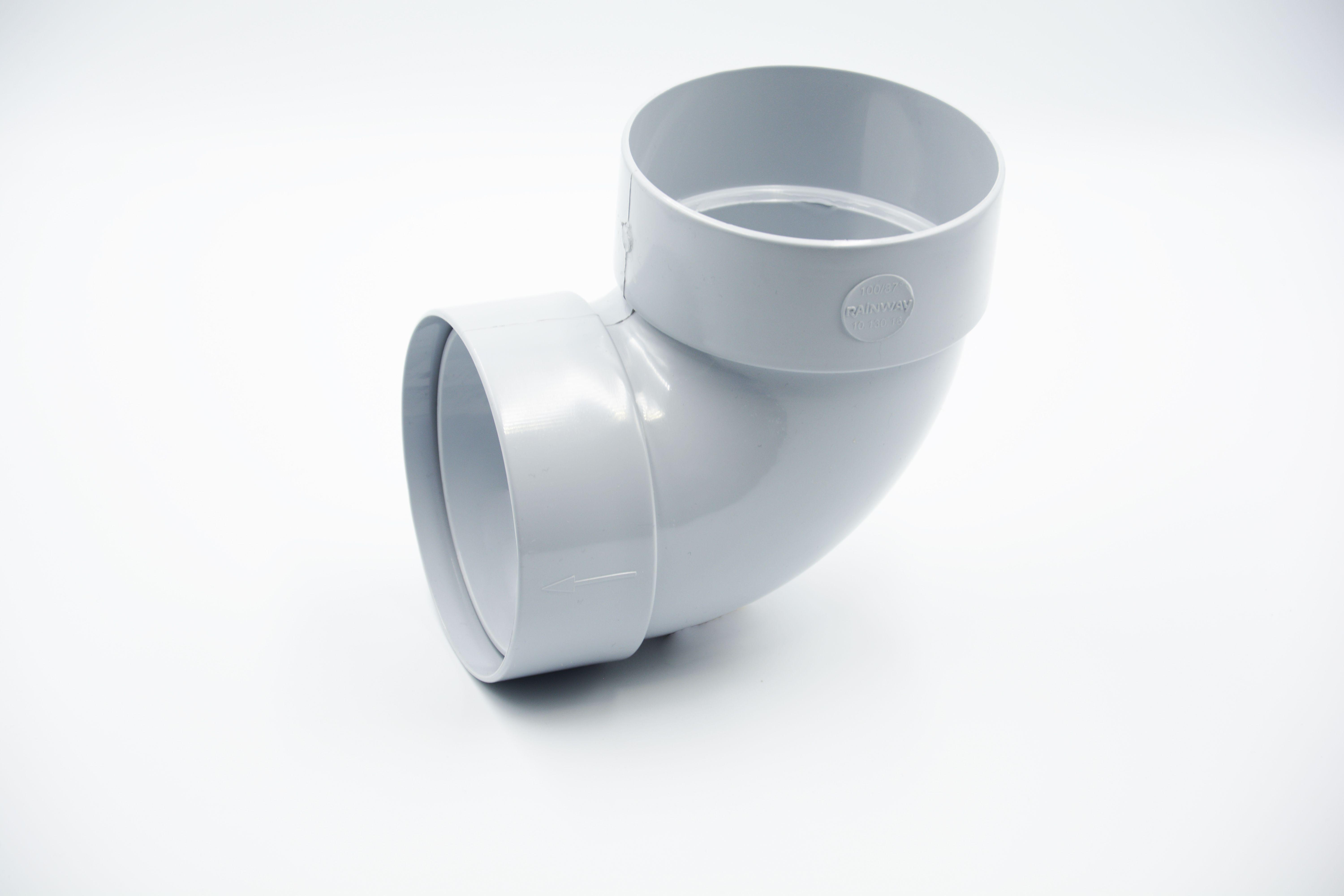 Отвод трубы двухмуфтовый RAINWAY 87° D 75 мм RAL 7040 Серый (10.090.16.005.RW) Отвод трубы двухмуфтовый RAINWAY 87° D 75 мм RAL 7040 Серый (10.090.16.005.RW)